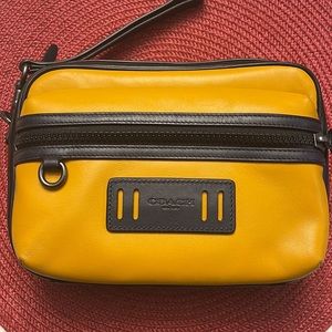 Coach terrain clutch